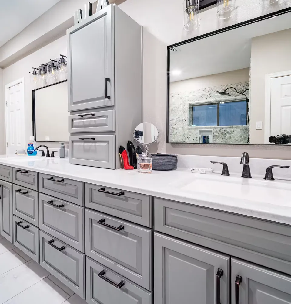 Vanities & Fixtures