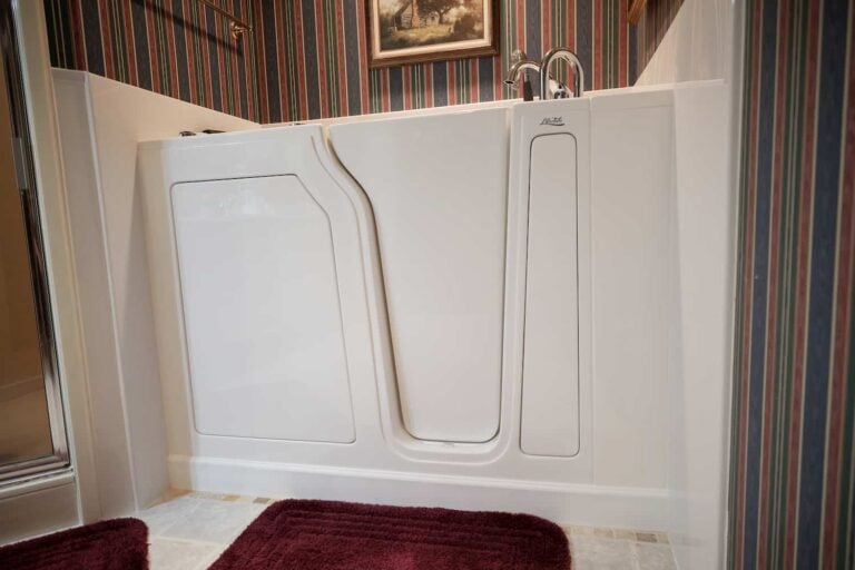 Compact Walk In Tub Design